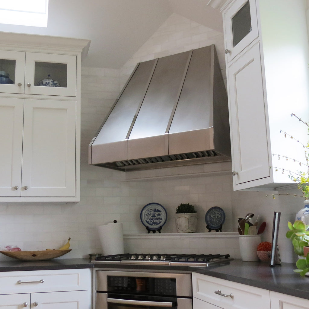 Custom Made Metal Range Hoods for Kitchen Wall and Island